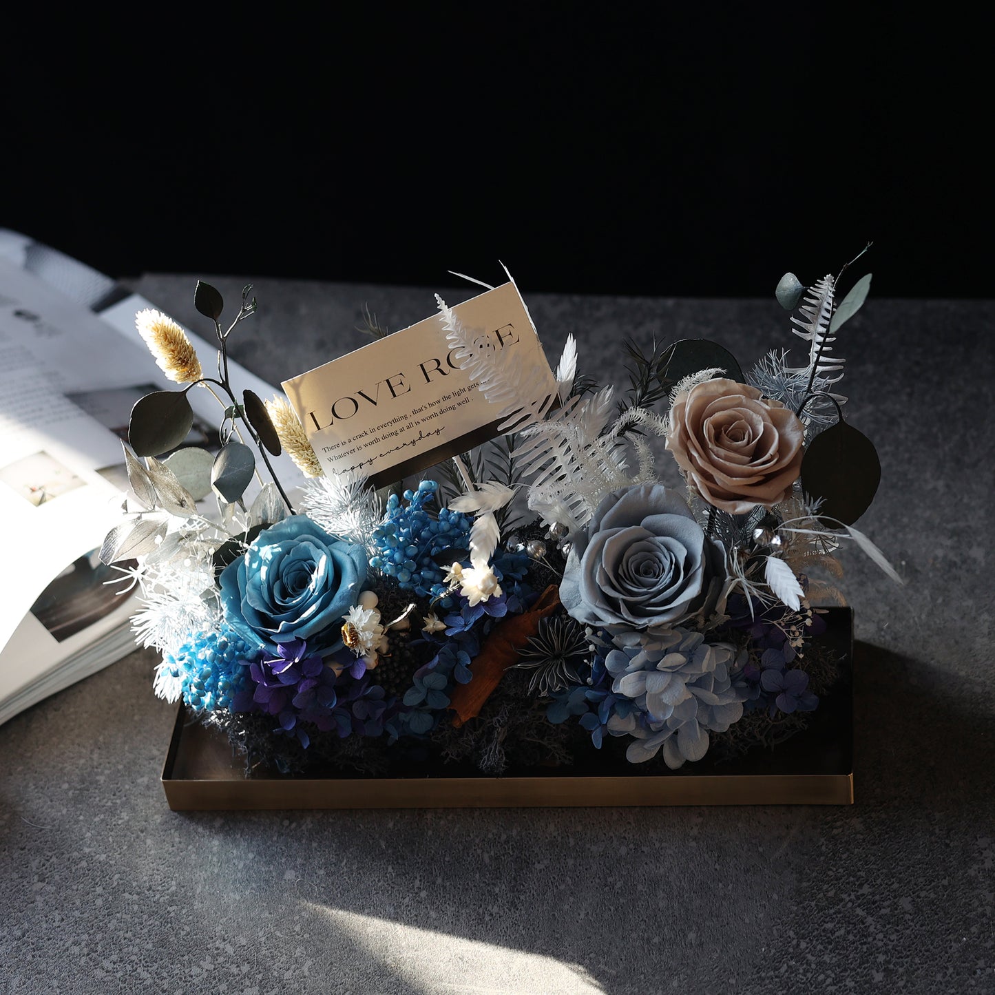 Florvin Metal Acrylic Preserved Real Flower Room